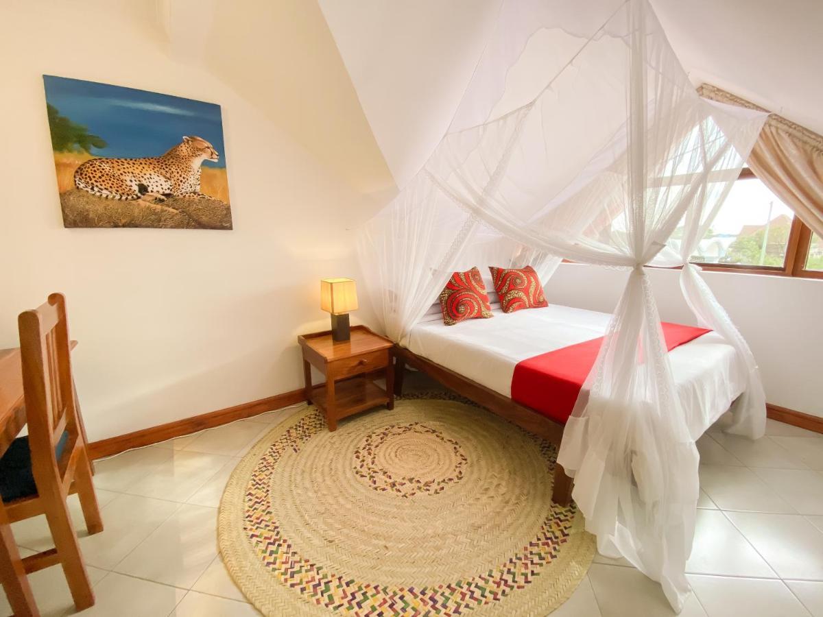 Heart Of Africa Lodge Arusha Ngoại thất bức ảnh