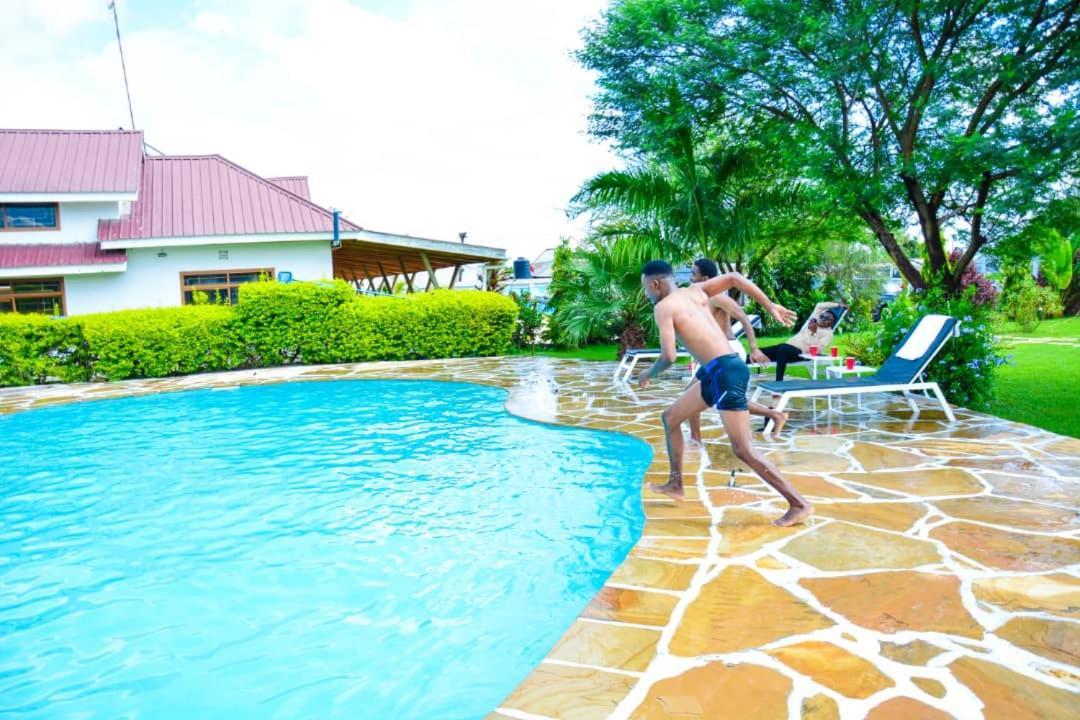 Heart Of Africa Lodge Arusha Ngoại thất bức ảnh
